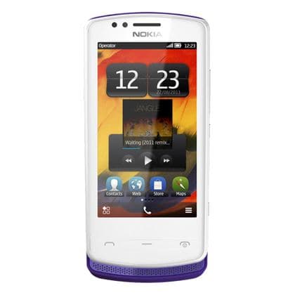 Nokia 700